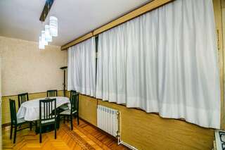 Апартаменты Apartment in Nizami street Fountain Square Баку Апартаменты с 2 спальнями-20