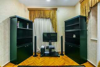 Апартаменты Apartment in Nizami street Fountain Square Баку Апартаменты с 2 спальнями-3