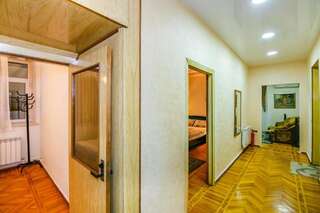 Апартаменты Apartment in Nizami street Fountain Square Баку Апартаменты с 2 спальнями-49
