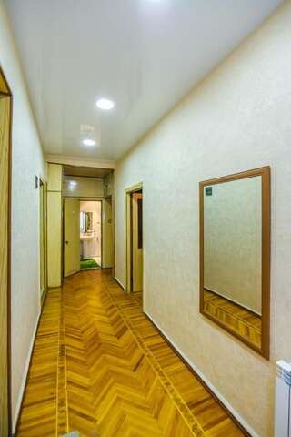 Апартаменты Apartment in Nizami street Fountain Square Баку Апартаменты с 2 спальнями-57