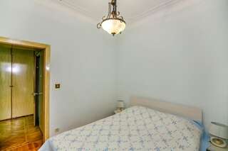 Апартаменты Apartment in Nizami street Fountain Square Баку Апартаменты с 2 спальнями-60