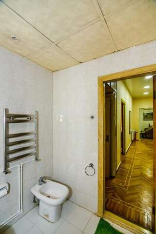 Апартаменты Apartment in Nizami street Fountain Square Баку Апартаменты с 2 спальнями-9